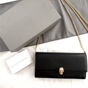 💯Authentic ALEXANDER MCQUEEN Black Pebbled Leather Wallet On Chain Crossbody